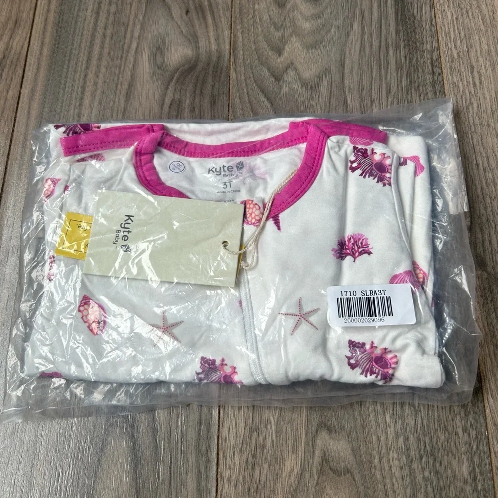 Kyte Baby Raspberry shell zip romper - Picture 1 of 1